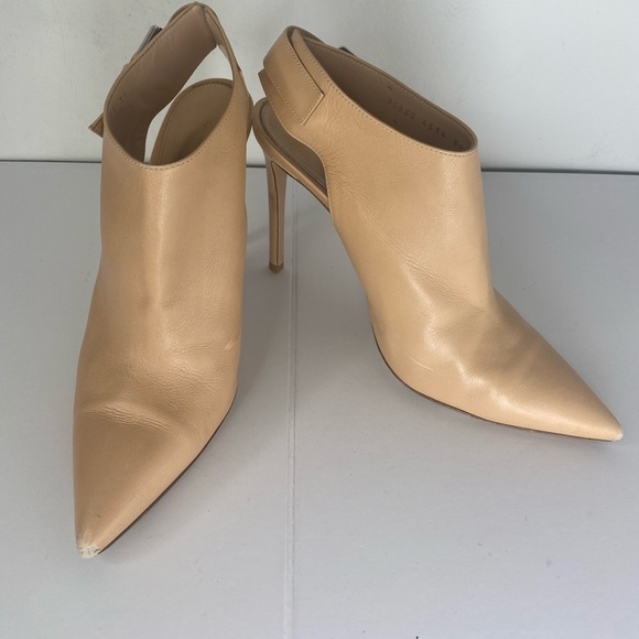 Gianvito Rossi Tan Point Toe Back Buckle Strap Luxury Leather Heels 39 - Picture 2 of 10